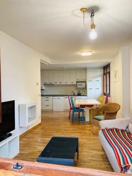 Bonito Apartamento En Ezcaray Azarrulla Bagian luar foto